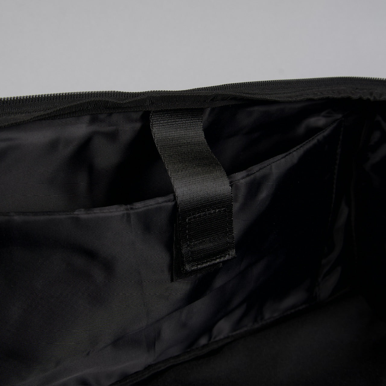 30L Perfect Duffle Bag Part 2: The Reign