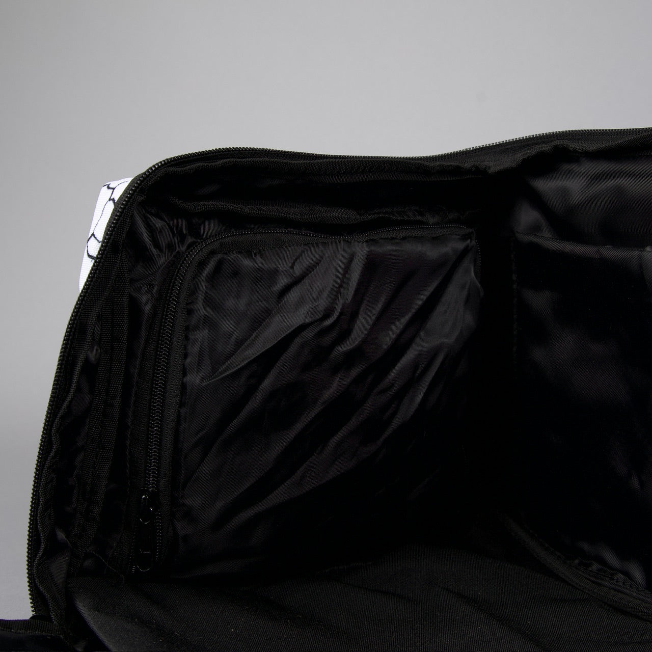 30L Perfect Duffle Bag Part 2: The Reign