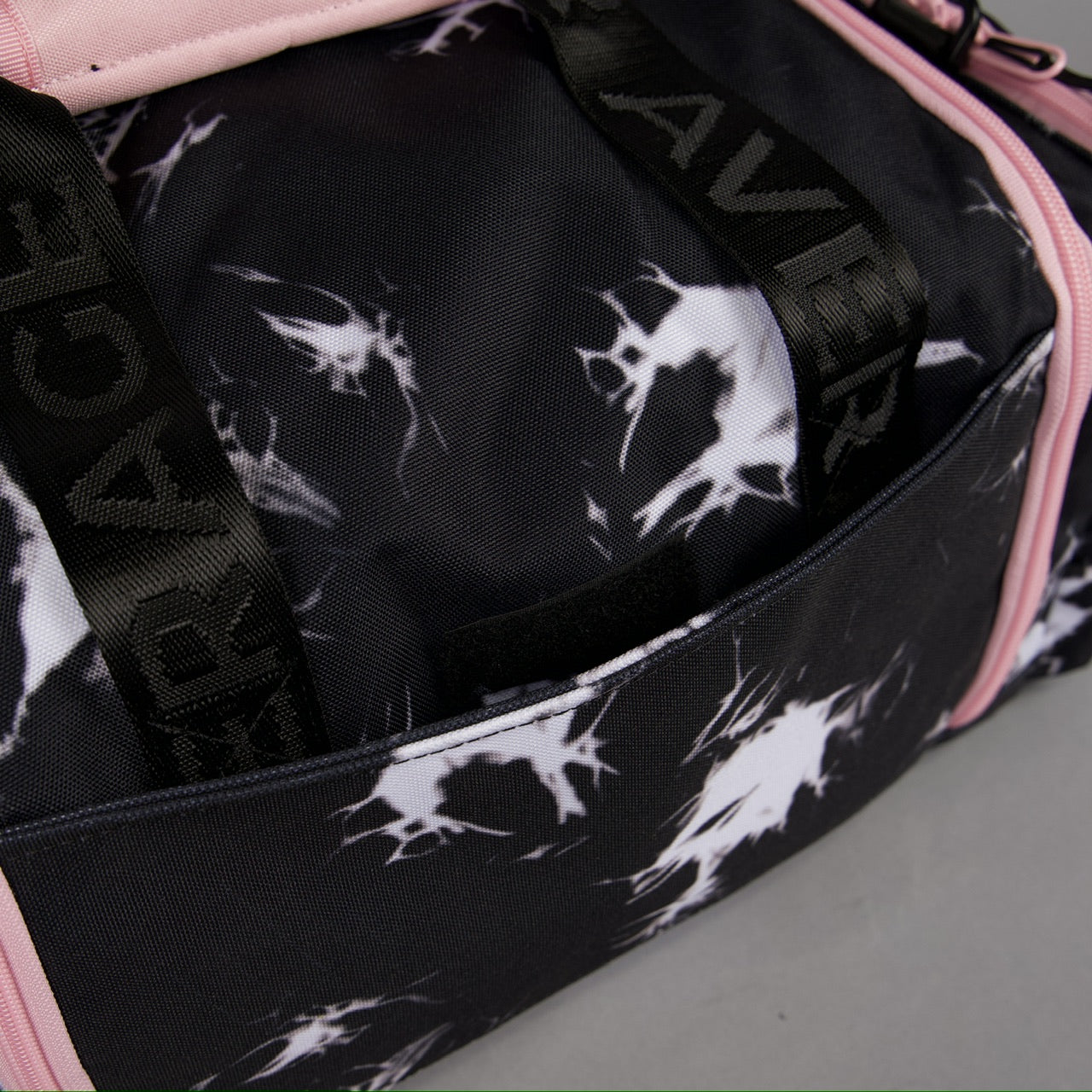 20L Mini Duffle Bag Black Lightning Knockout Pink