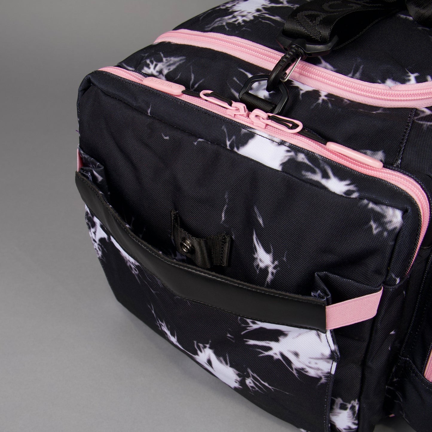 40L Ultimate Duffle Bag Black Lightning Knockout Pink