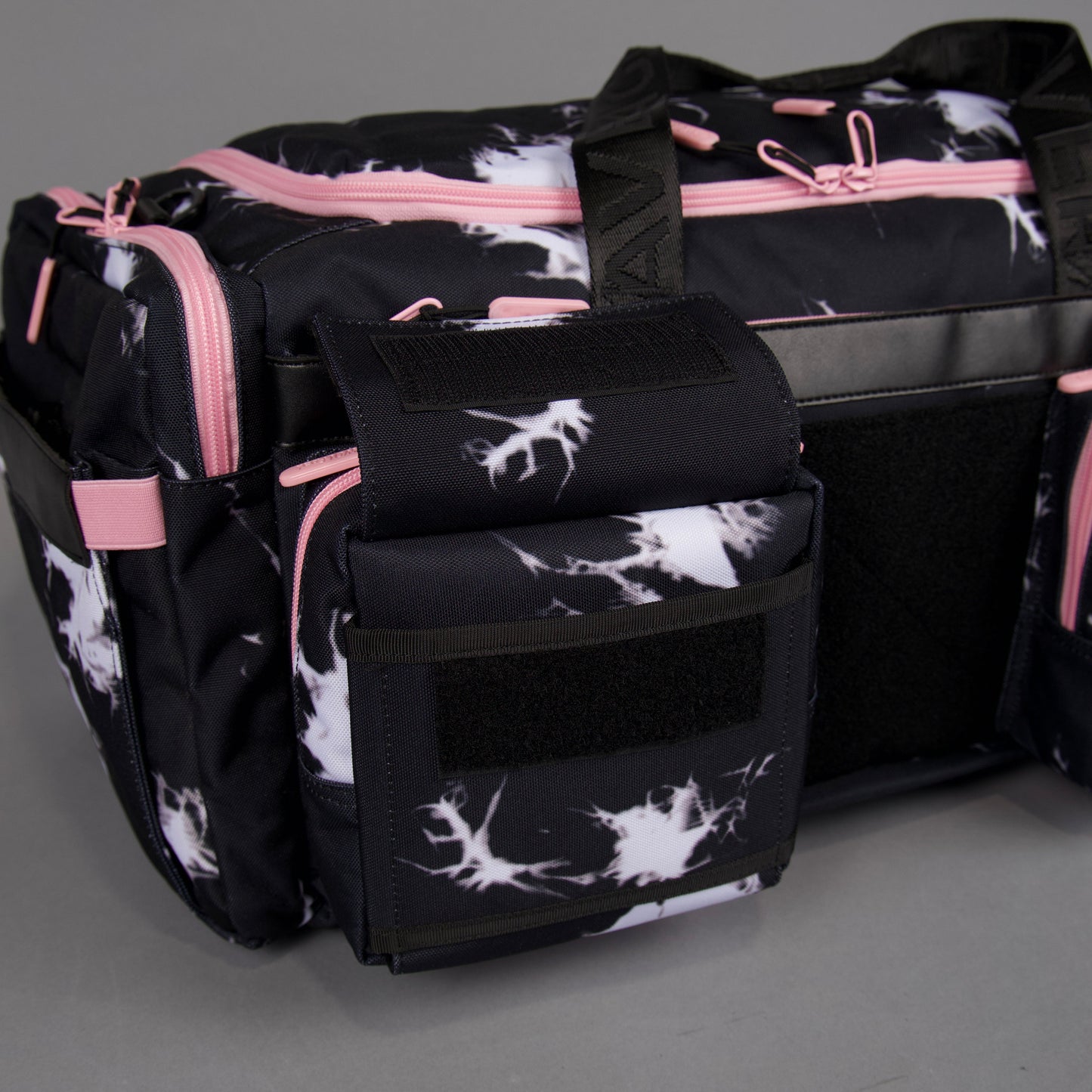 40L Ultimate Duffle Bag Black Lightning Knockout Pink