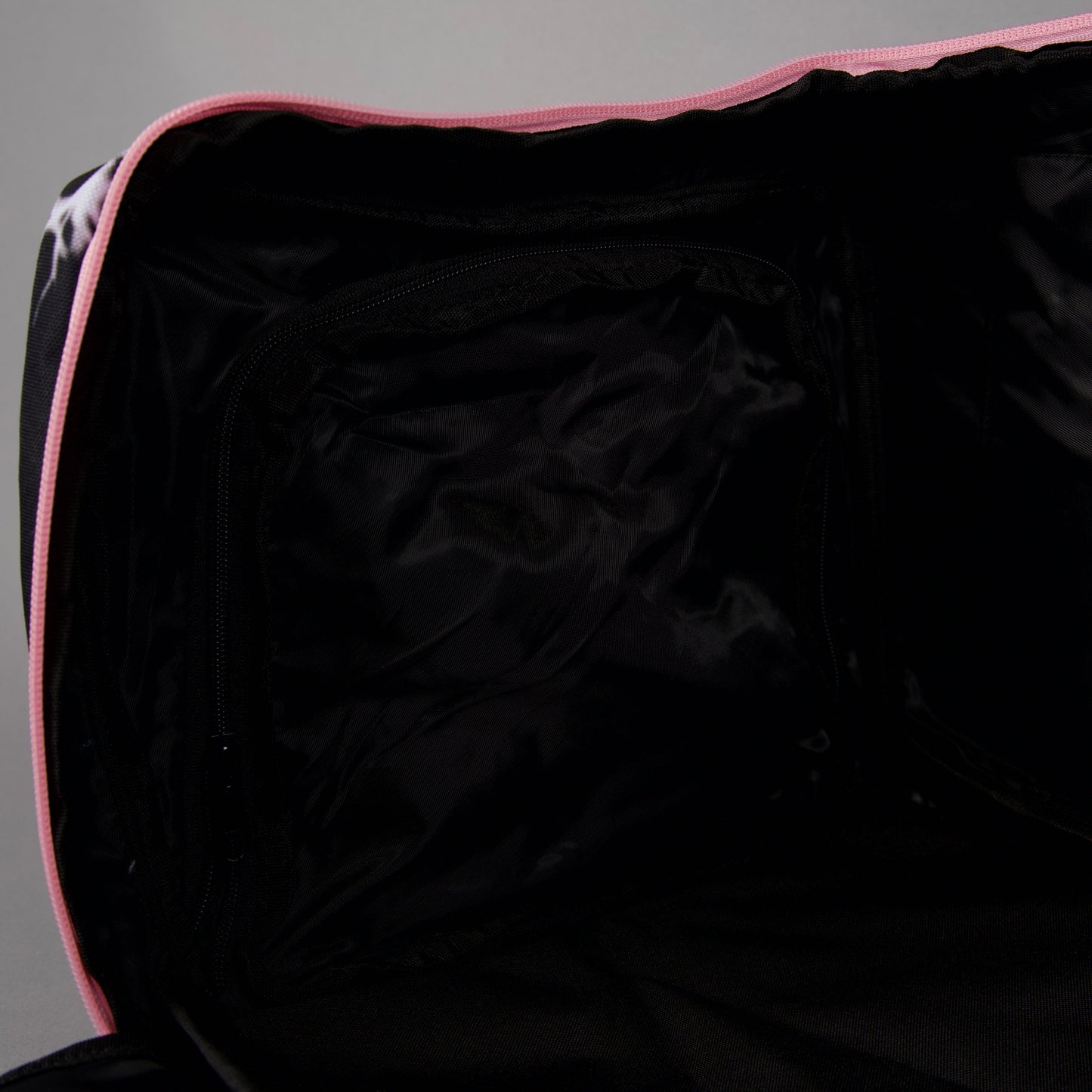 40L Ultimate Duffle Bag Black Lightning Knockout Pink