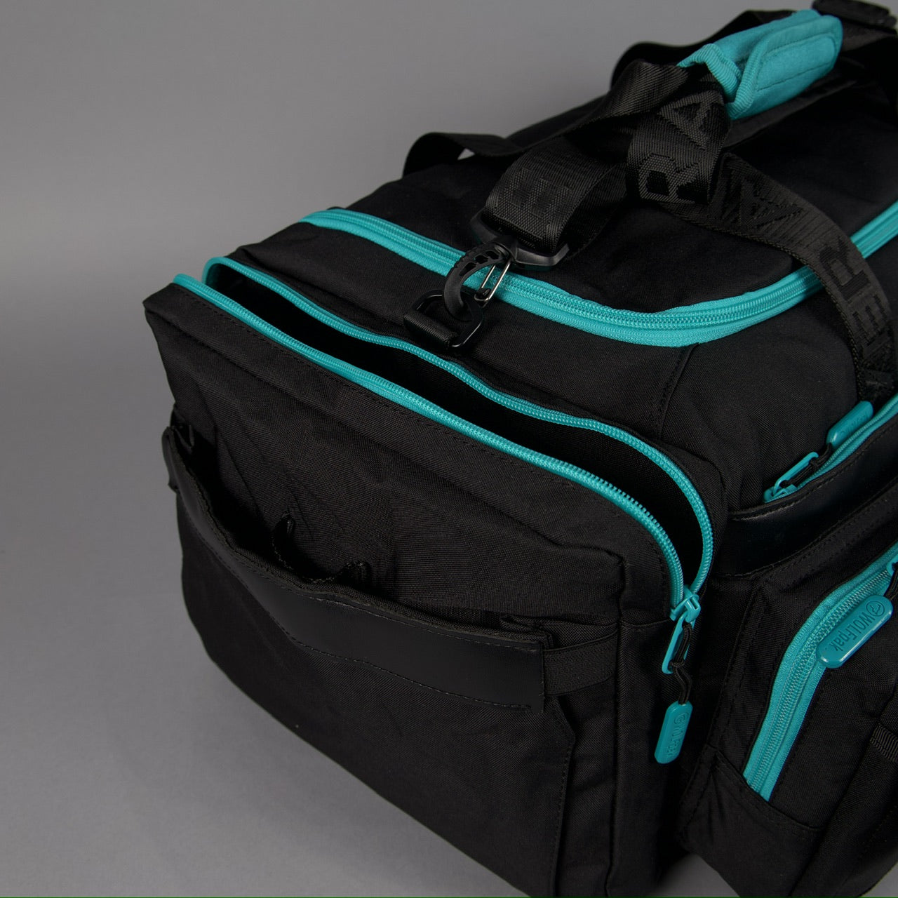 40L Ultimate Duffle Bag Fierce Aqua