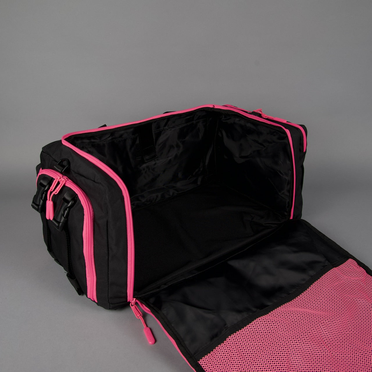 40L Ultimate Duffle Bag Black Neon Pink