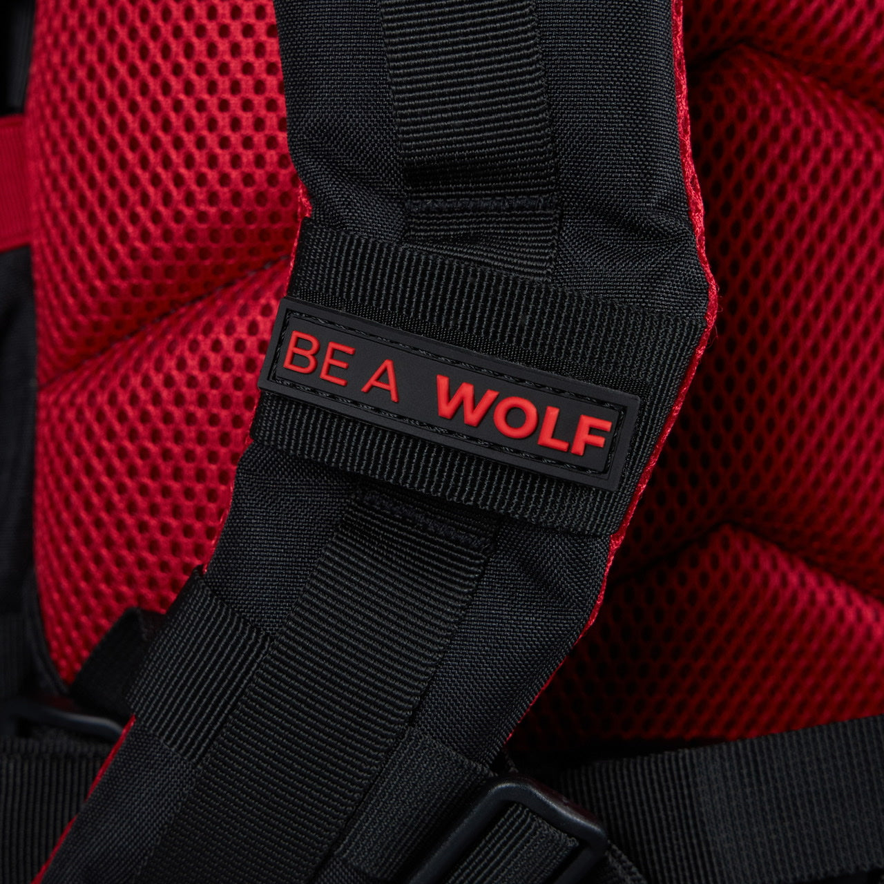 25L Backpack Red Wolf