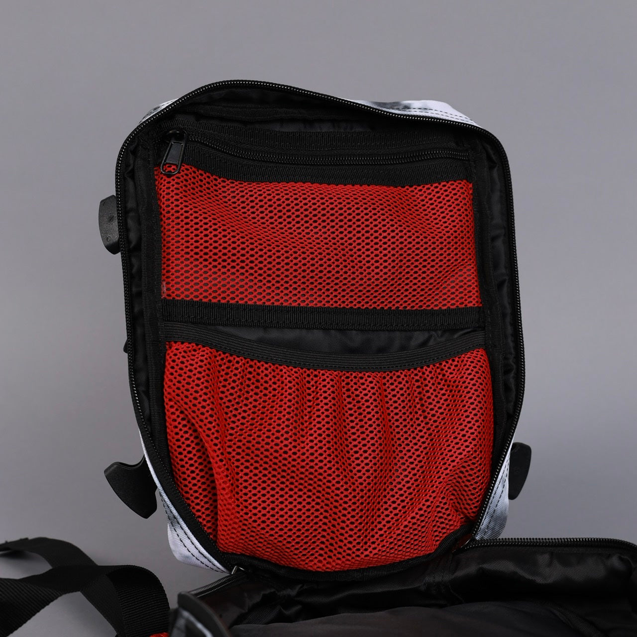 9L Backpack Mini Timber Wolf Savage Red