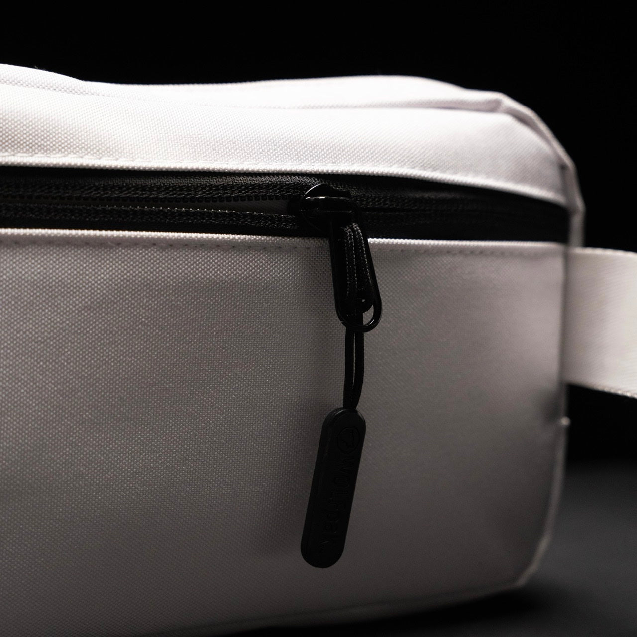 Crossbody Pack Polar White