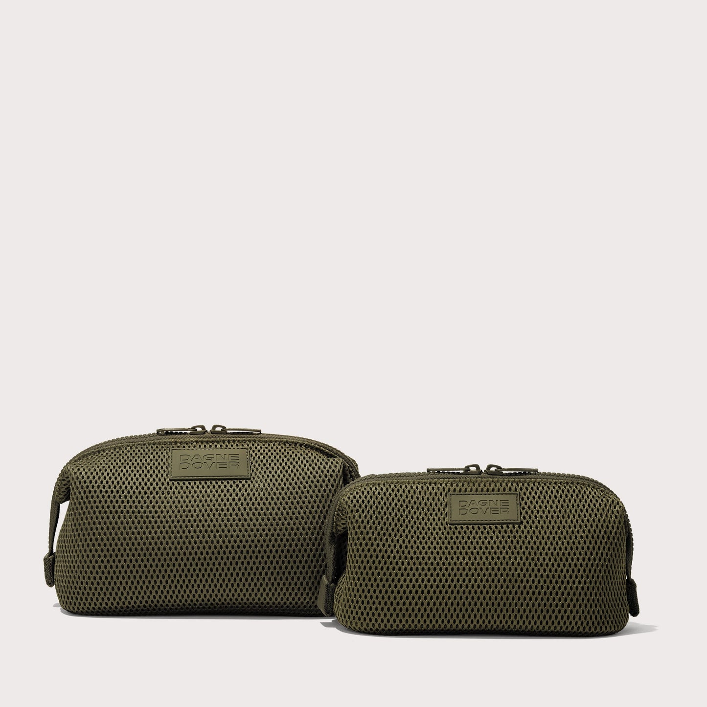 Hunter Toiletry Bag in Dark Moss Air Mesh, Small