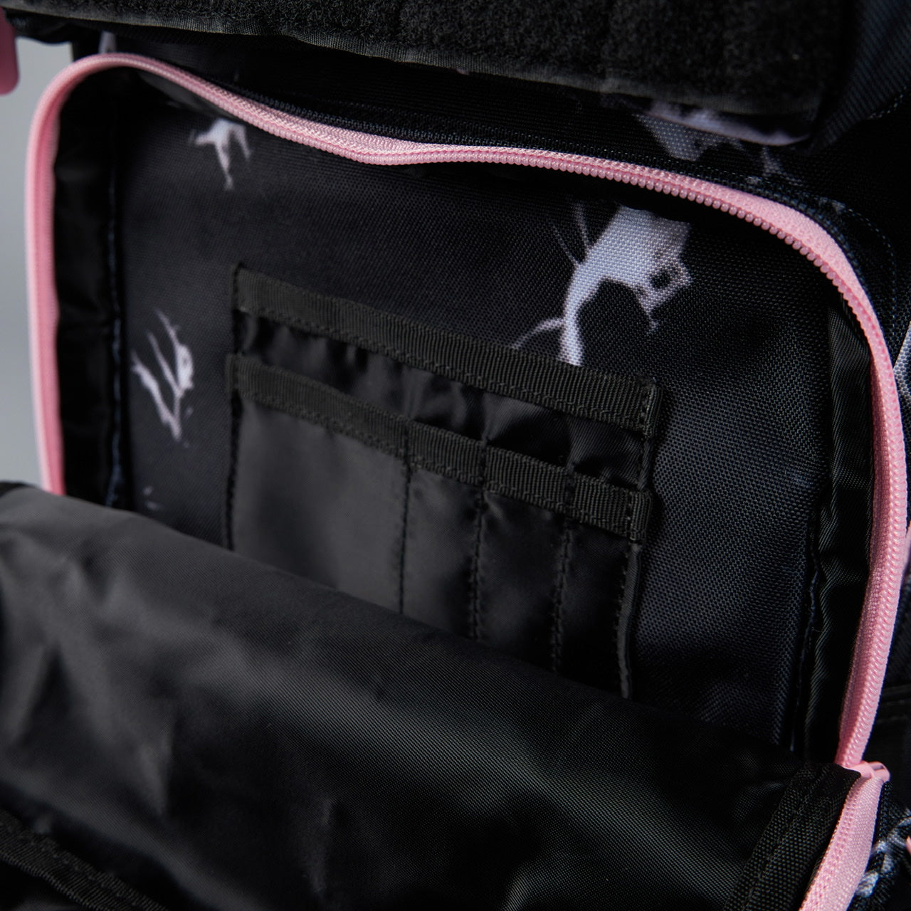 25L Backpack Black Lightning Knockout Pink