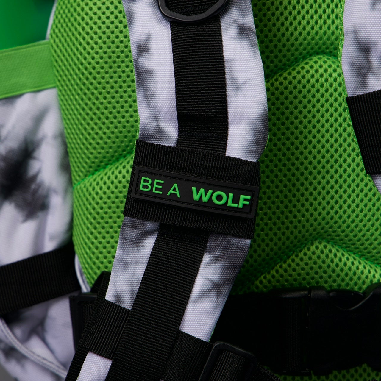 35L Backpack Timber Wolf Graffiti Green