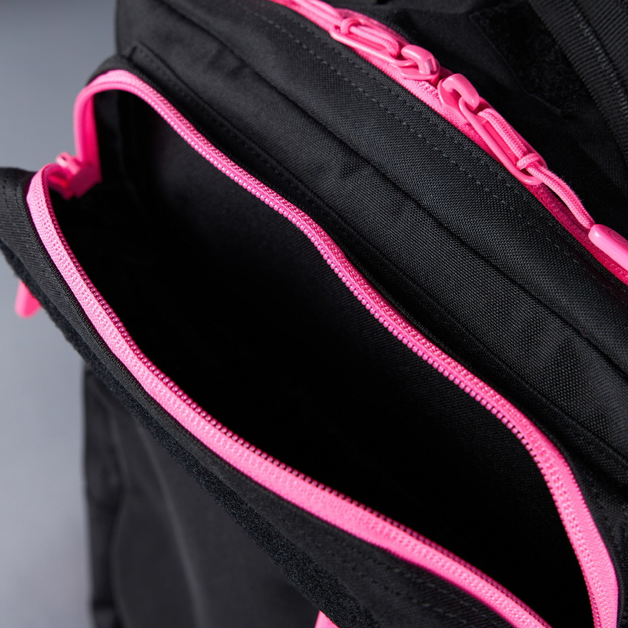 15L Backpack Black Neon Pink