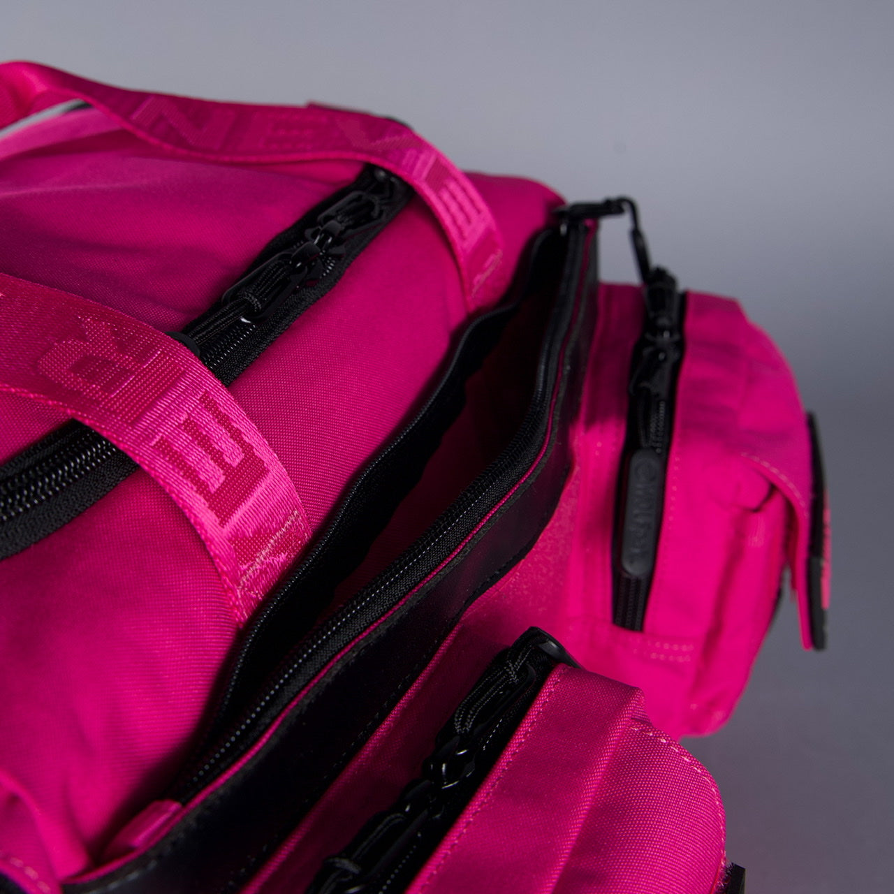 20L Mini Duffle Bag Voodoo Pink