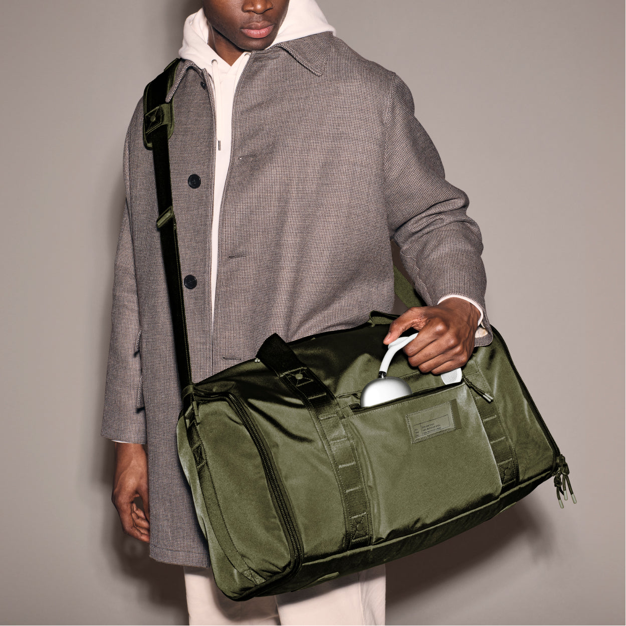 Monaco Garment Duffle in Dark Moss