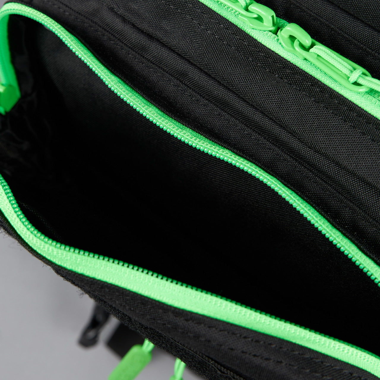 25L Backpack Black Neon Green