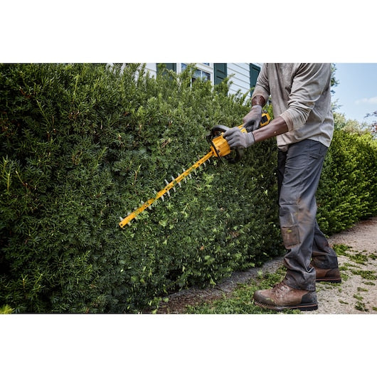 DeWalt DCHT870B 60V MAX* 26 in Brushless Cordless Hedge Trimmer (Tool Only)