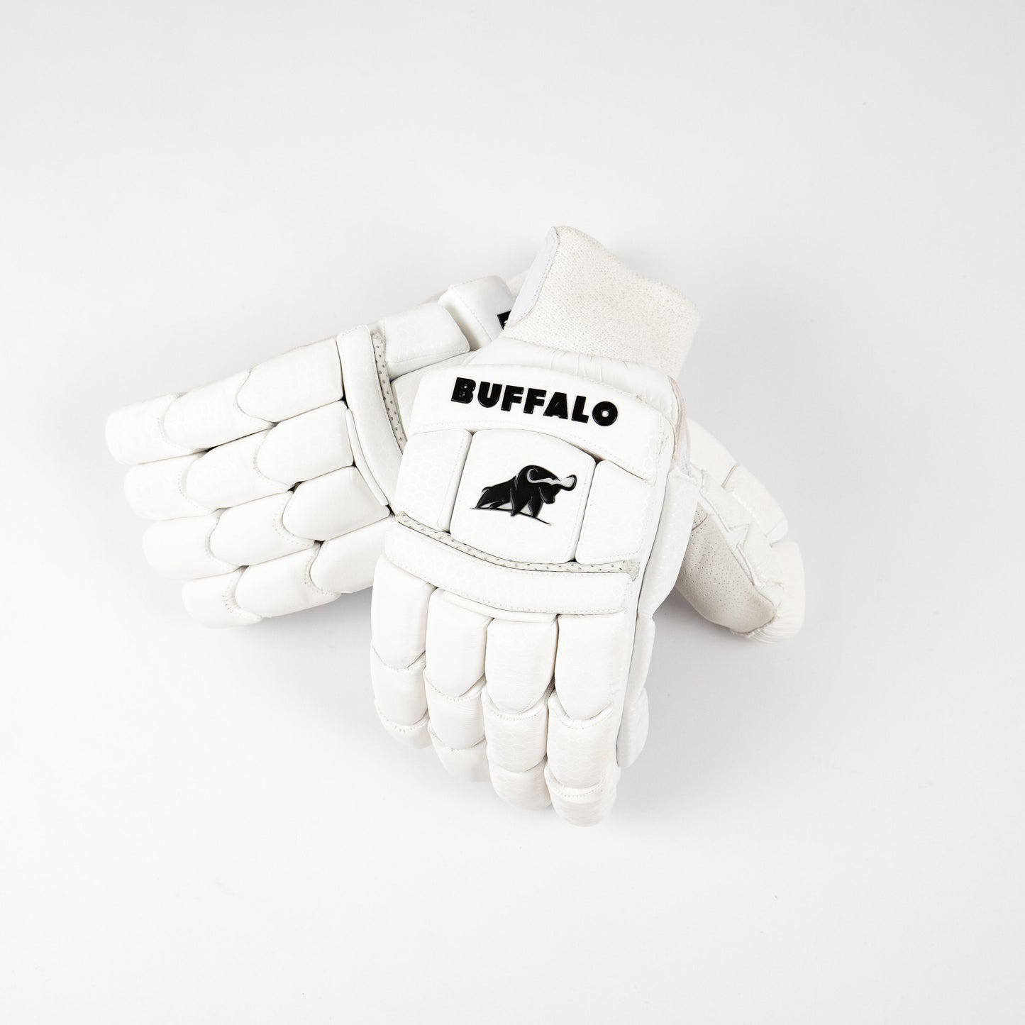 Buffalo batting gloves | Reserve