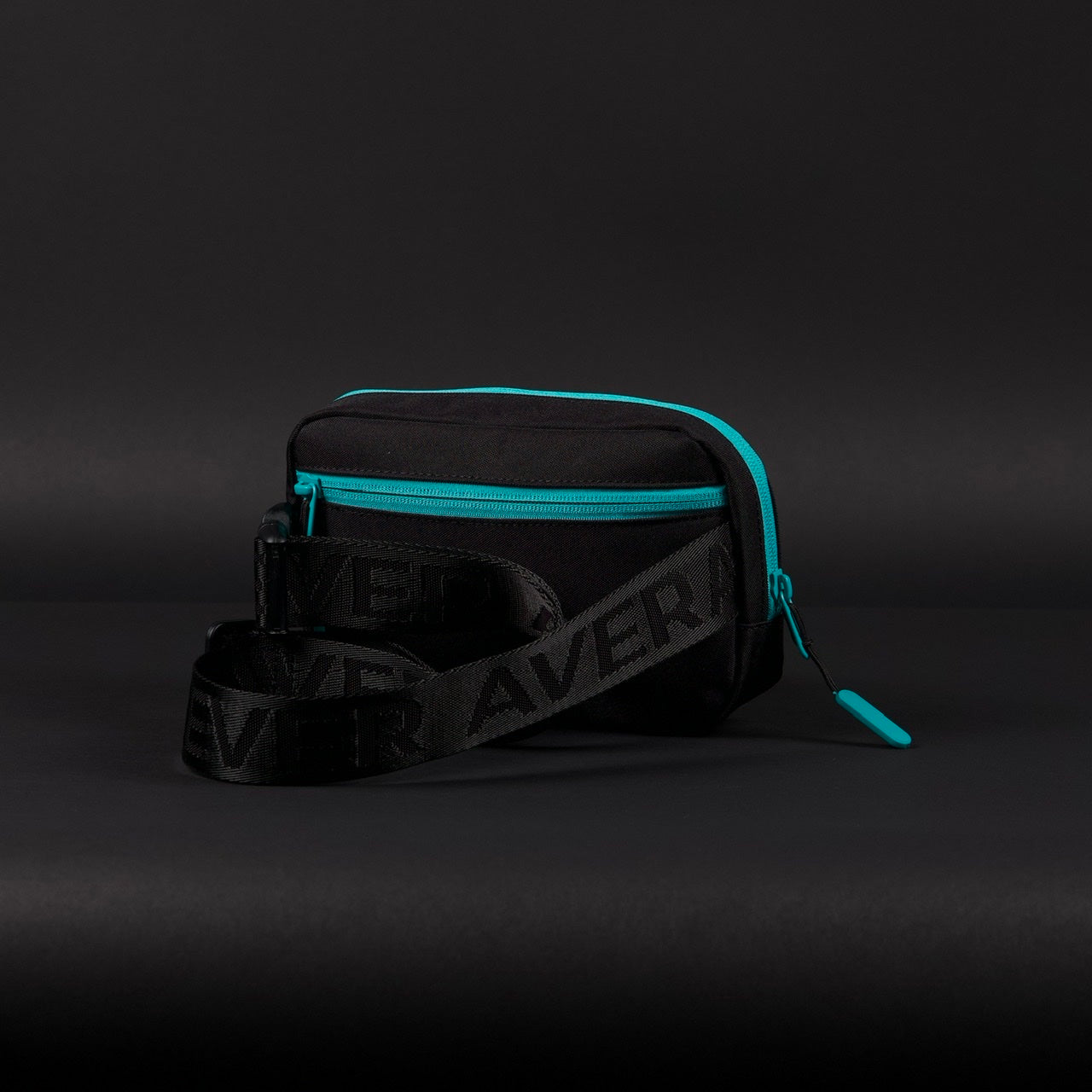 Crossbody Pack Fierce Aqua