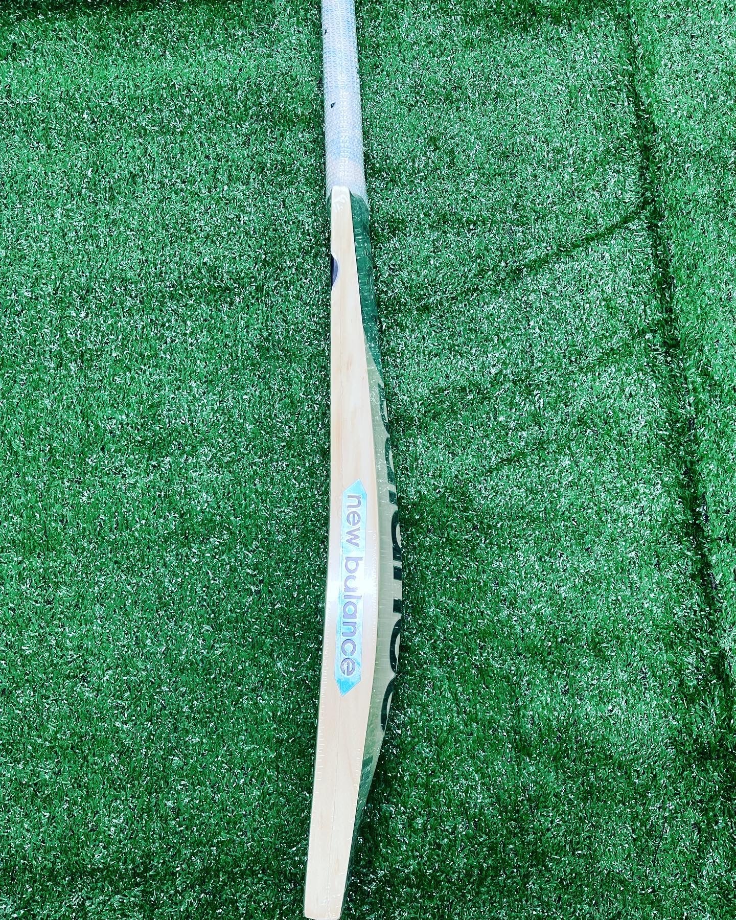 NB DC 590 CRICKET BAT