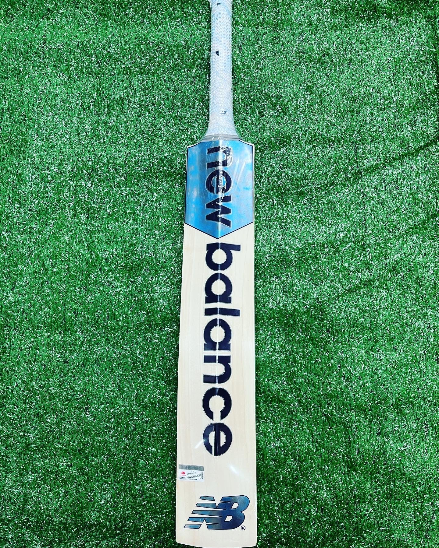 NB DC 590 CRICKET BAT