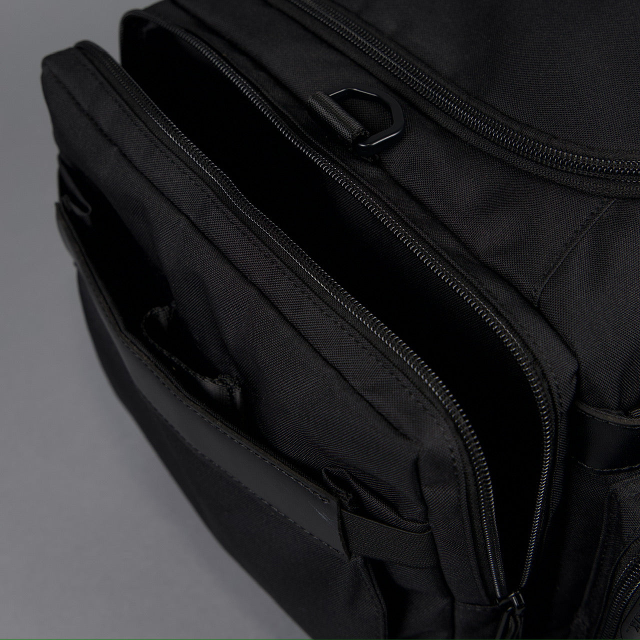 30L Perfect Duffle Bag Alpha Black