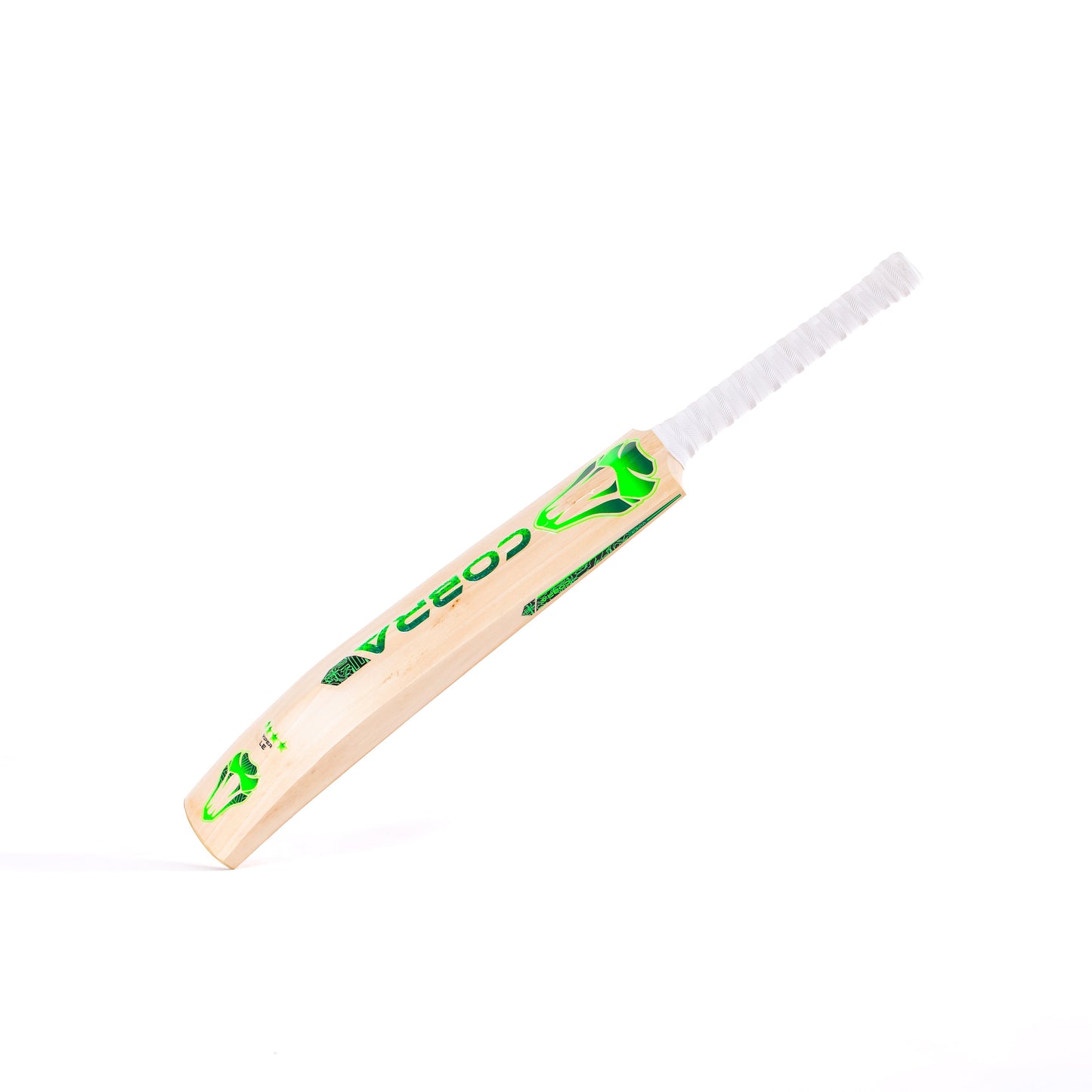 CLEARANCE - LIMITED EDITION COBRA JUNIOR CRICKET BAT - GRADE 2 ENGLISH WILLOW