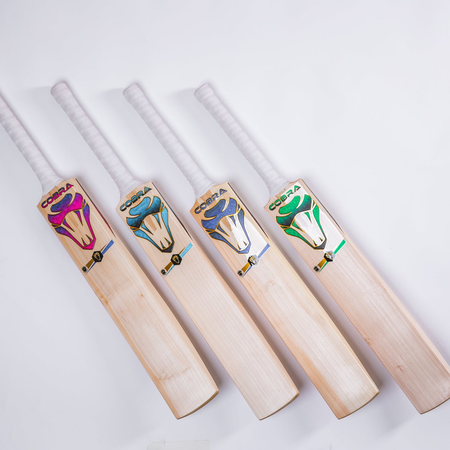 JUNIOR BAT  BUNDLE CLUB EDITION - JUNIOR BAT ,CLUB PADS & CLUB GLOVES