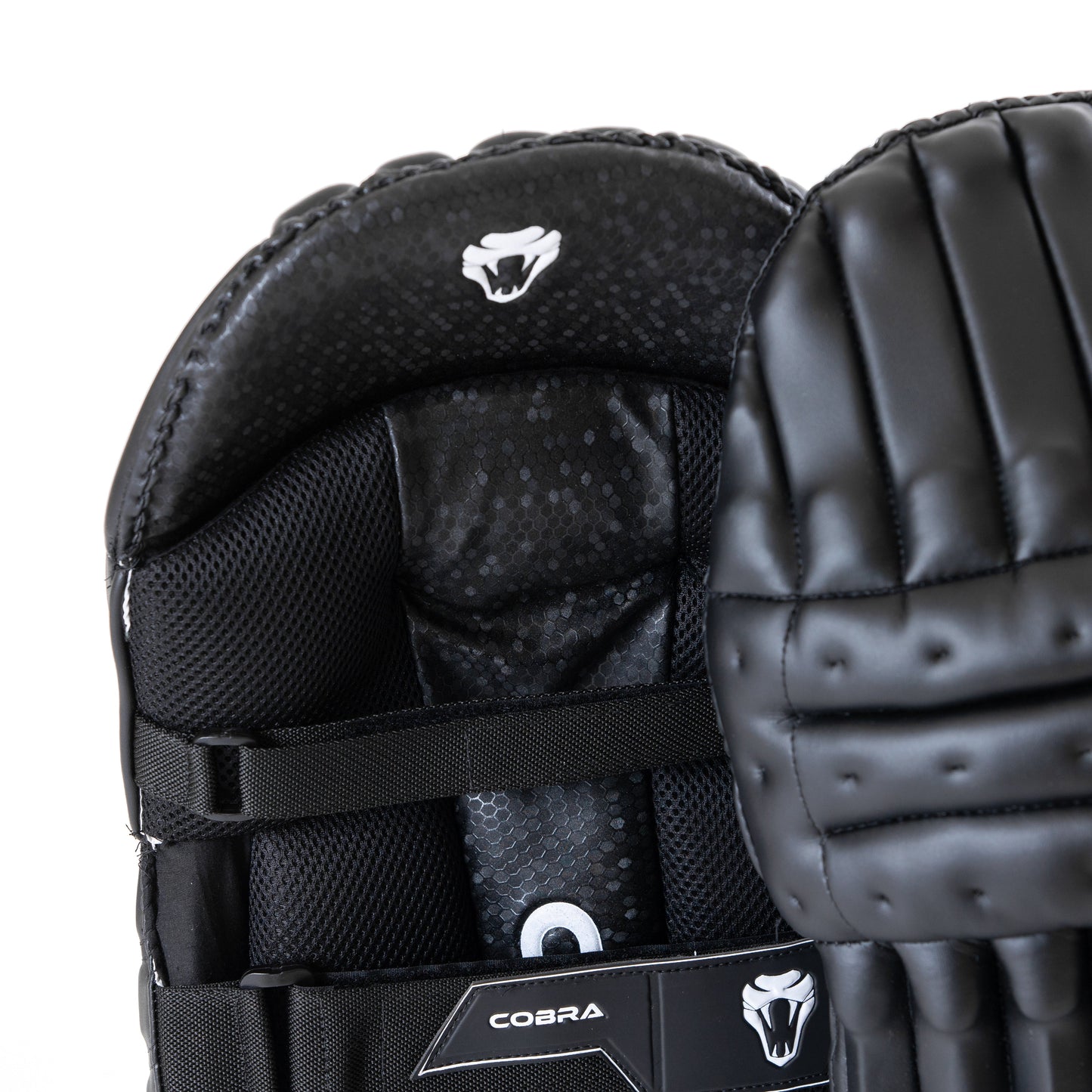 PRO EDITION BLACK PADS & BLACK GLOVES BUNDLE