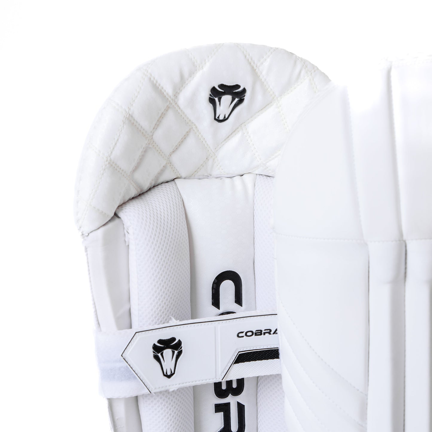 COBRA WICKET KEEPING PADS  - RESERVE EDITION - WHITE/BLACK