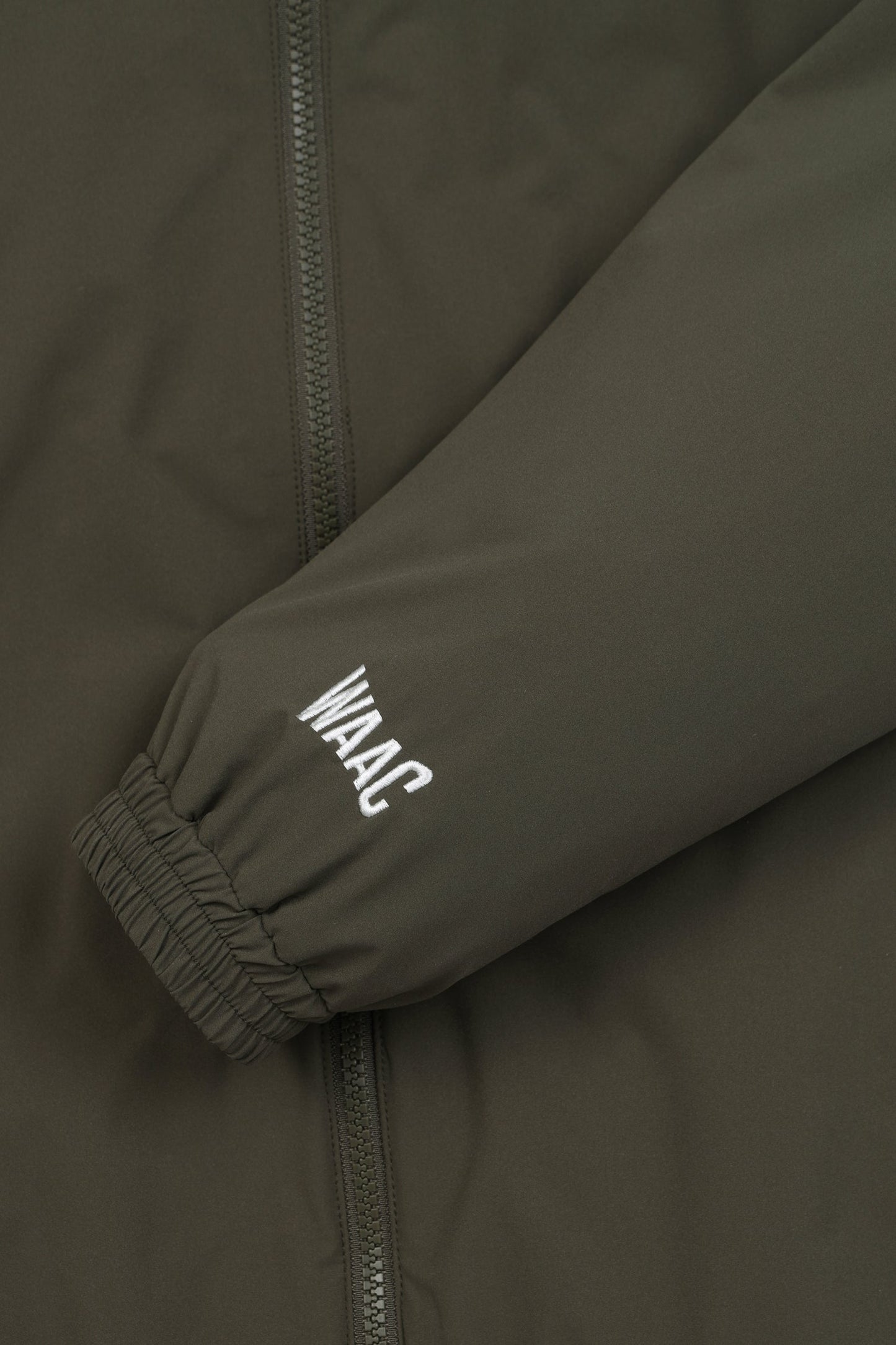 Jones x WAAC Hooded Windbreaker - Olive