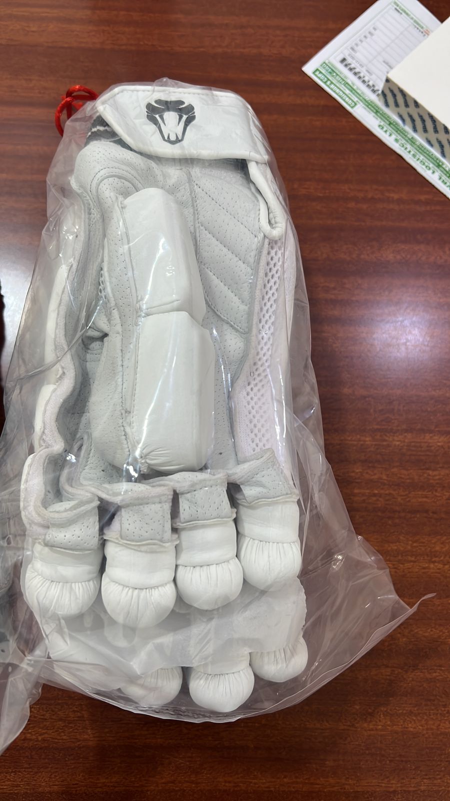 RESERVE EDITION SAUSAGE CRICKET GLOVES WHITE Pittards Leather