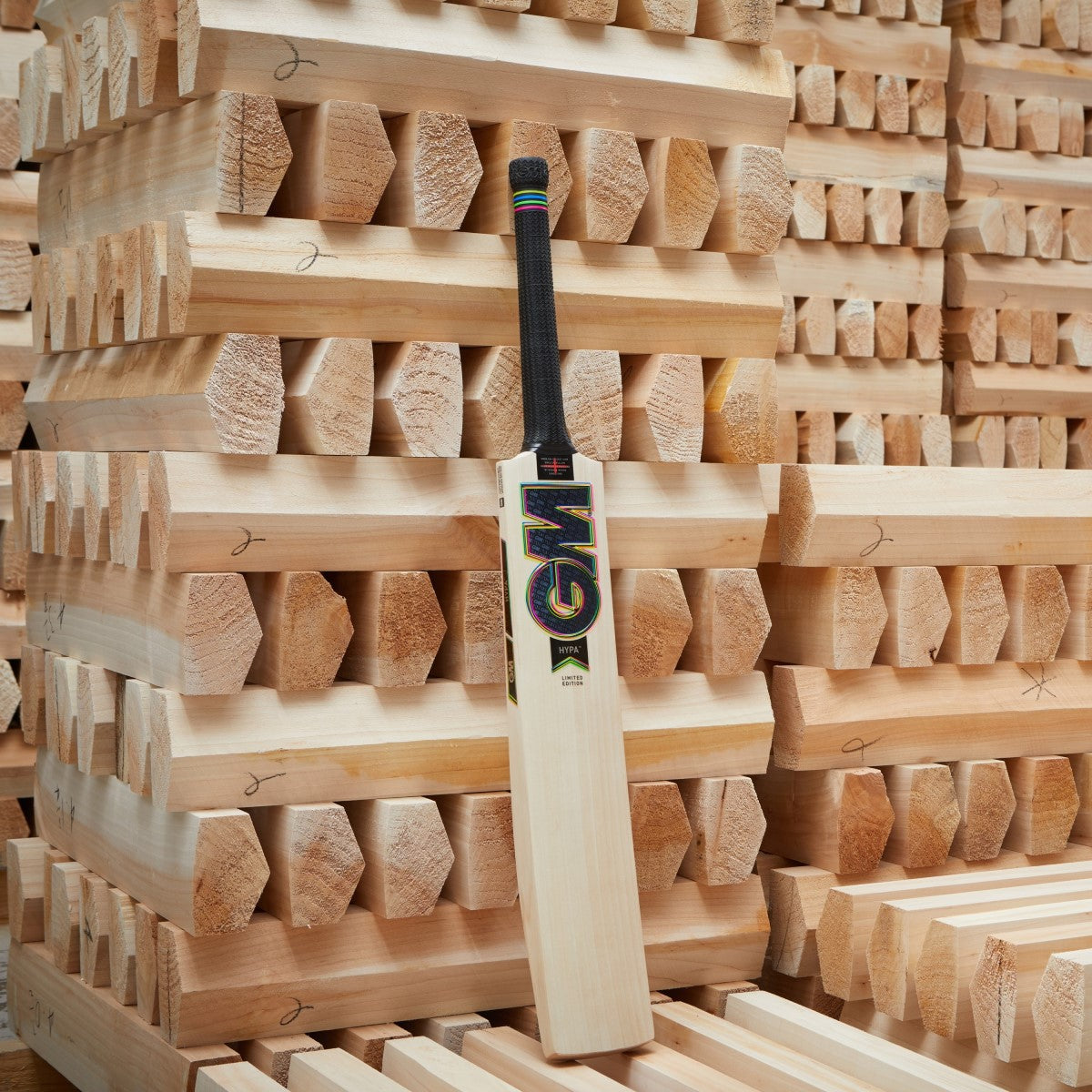 GM HYPA CRICKET BAT 808 - GRADE 2 ENGLISH WILLOW